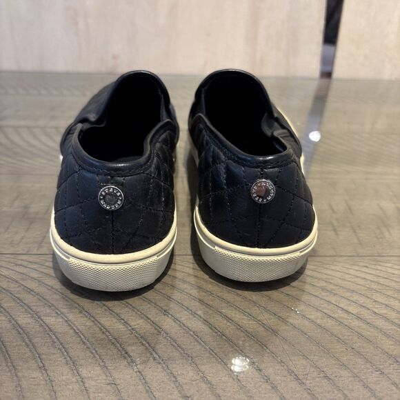 Steve Madden Ellen Women’s Quilted Black Slip On Flat Shoes Size 8.5 - Picture 3 of 6